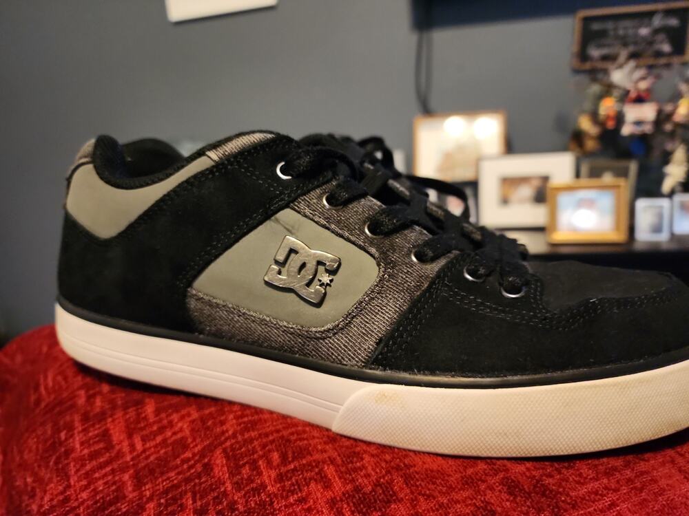 DC Pure Men's Skate Shoes Black/grey 9.5m
